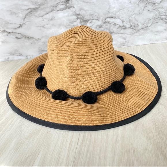 Express Accessories - Express tank/black sun hat